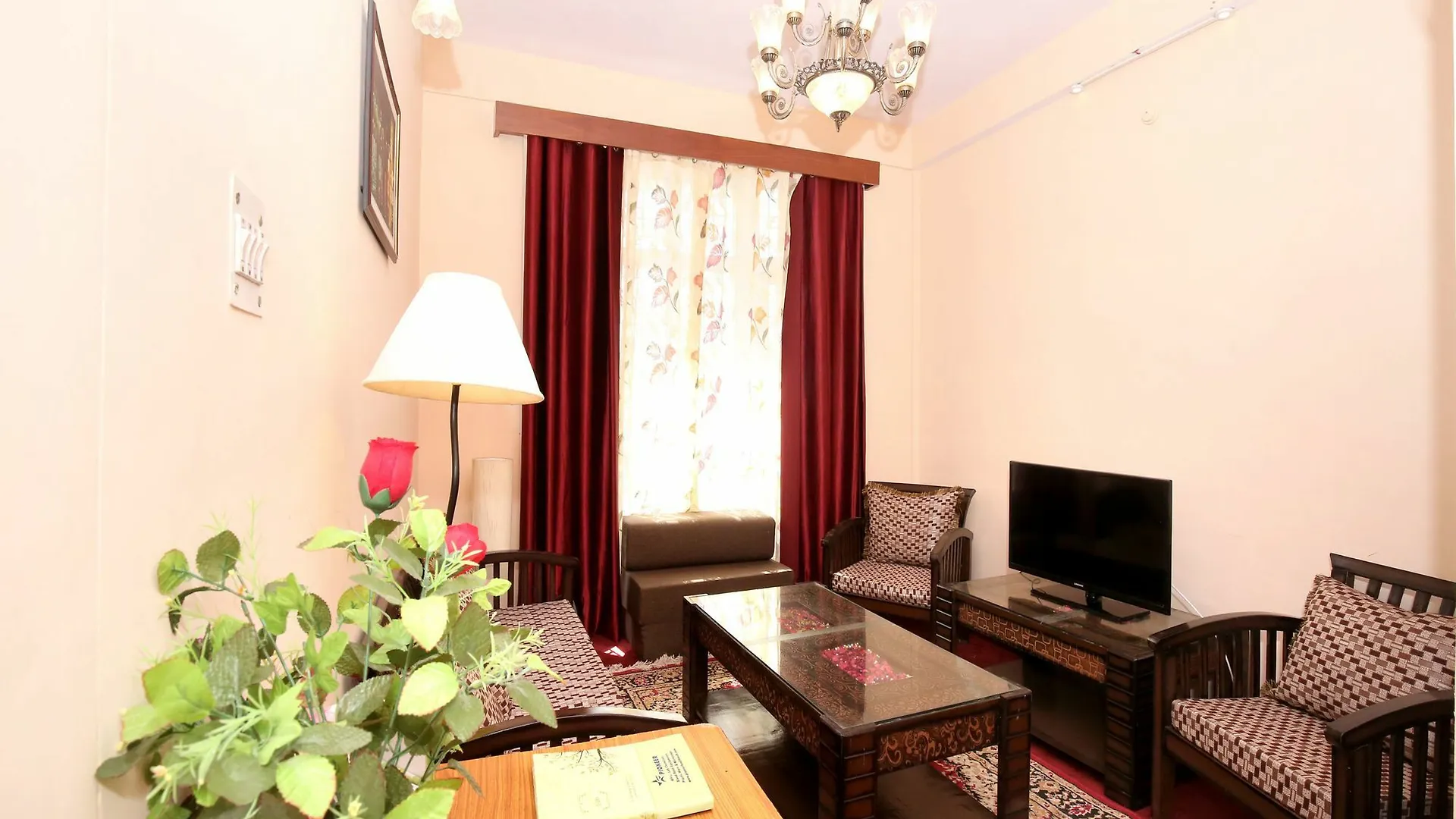 Apartment Oyo 12793 Home 2Bhk New Shimla